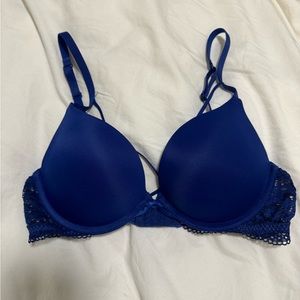La Senza Blue Obsession Plunge Bra - Size 32C